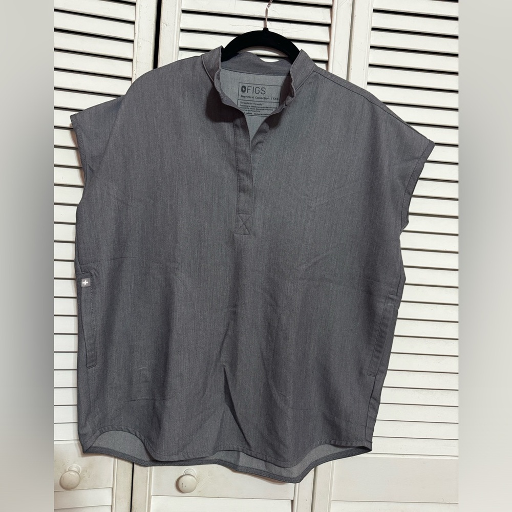 Rafaela Oversized Scrub Top XXS in Grey